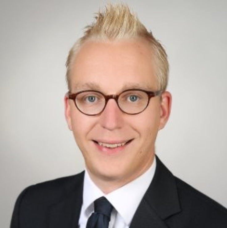 Dr. Marc Nathmann - Rechtsexperte